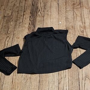 Stylish Black Ribbed Crop Top